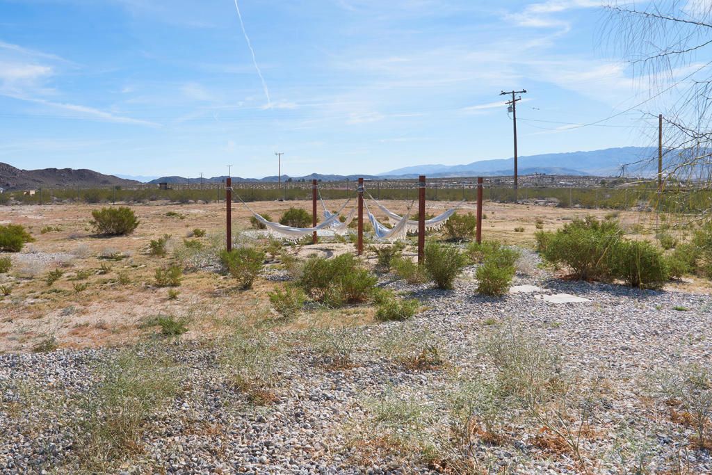 Image 48 of property listing at 2071 Border Avenue, Joshua Tree, CA 92252