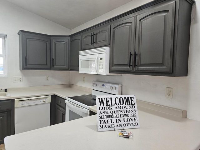 1906 MITCHELL STREET, Oshkosh, WI 54901