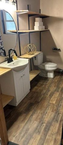 1906 MITCHELL STREET, Oshkosh, WI 54901