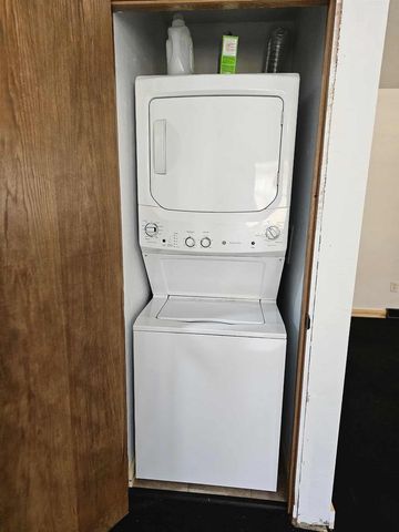 1906 MITCHELL STREET, Oshkosh, WI 54901