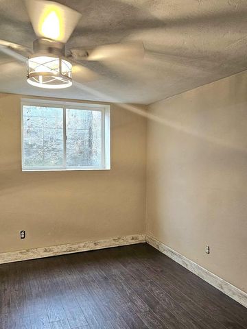 1906 MITCHELL STREET, Oshkosh, WI 54901