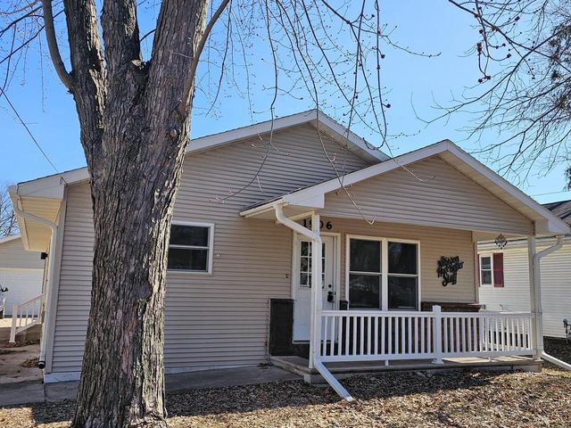 1906 MITCHELL STREET, Oshkosh, WI 54901