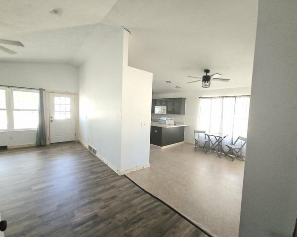 1906 MITCHELL STREET, Oshkosh, WI 54901