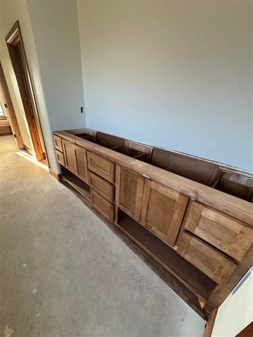 12654 Pinnacle Ln, Elgin, OK 73538