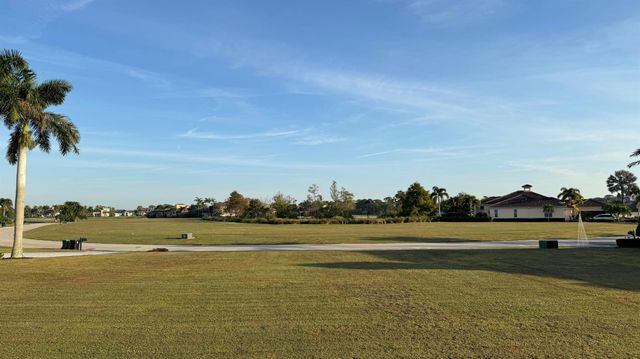 126 SE Via San Marino, Port St Lucie, FL 34984