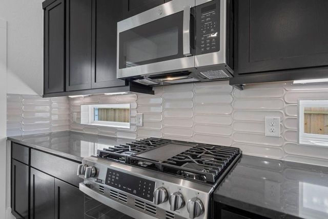 1310 Shaded Rock Drive, Missouri City, TX 77459