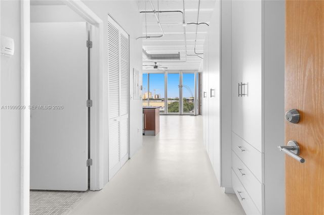 8101 Biscayne Blvd R-414, Miami, FL 33138