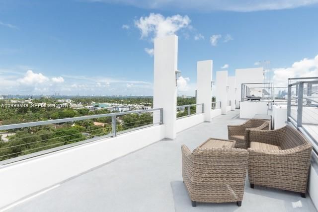 8101 Biscayne Blvd R-414, Miami, FL 33138