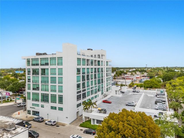 8101 Biscayne Blvd R-414, Miami, FL 33138