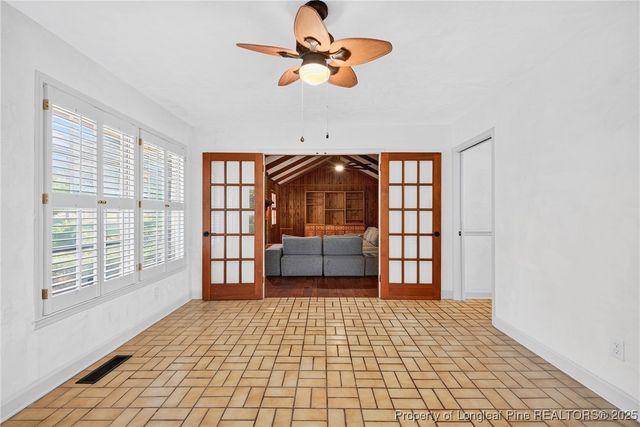 615 E 3rd Avenue, Red Springs, NC 28377