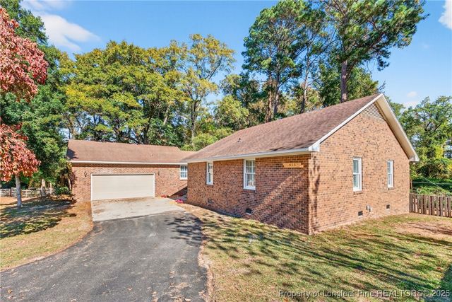 615 E 3rd Avenue, Red Springs, NC 28377