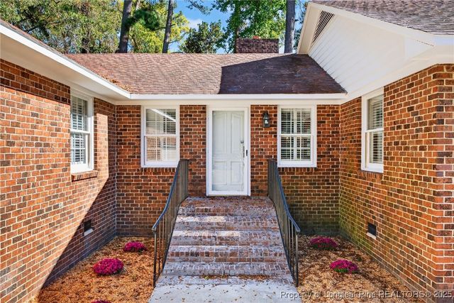 615 E 3rd Avenue, Red Springs, NC 28377