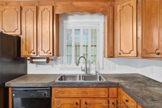 615 E 3rd Avenue, Red Springs, NC 28377