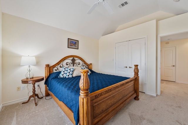 1605 Crow Creek Drive, Granbury, TX 76049