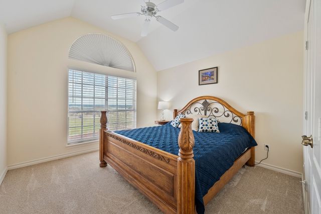1605 Crow Creek Drive, Granbury, TX 76049