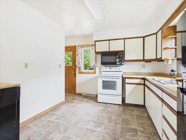 1710 Thackeray Road, Madison, WI 53704