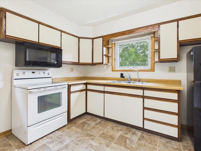 1710 Thackeray Road, Madison, WI 53704