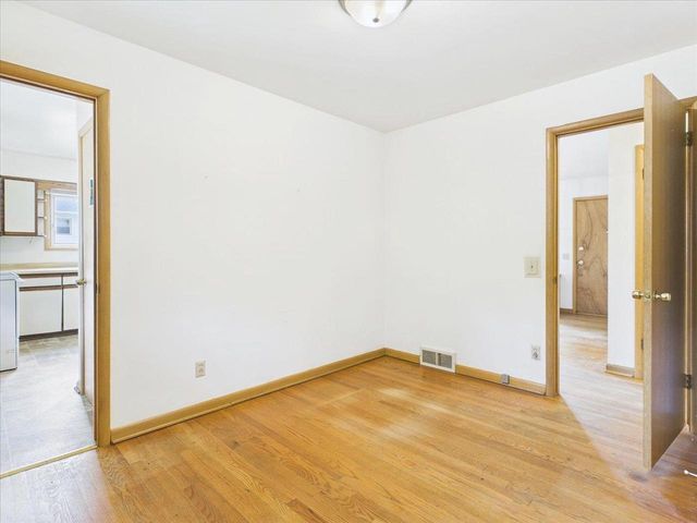 1710 Thackeray Road, Madison, WI 53704