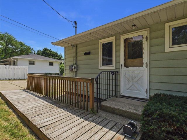 1710 Thackeray Road, Madison, WI 53704