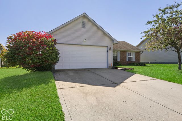 10223 Park Valley, Indianapolis, IN 46229