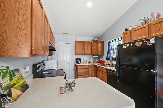 10223 Park Valley, Indianapolis, IN 46229