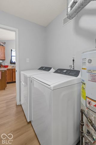 10223 Park Valley, Indianapolis, IN 46229