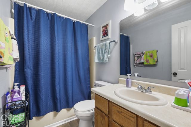 10223 Park Valley, Indianapolis, IN 46229