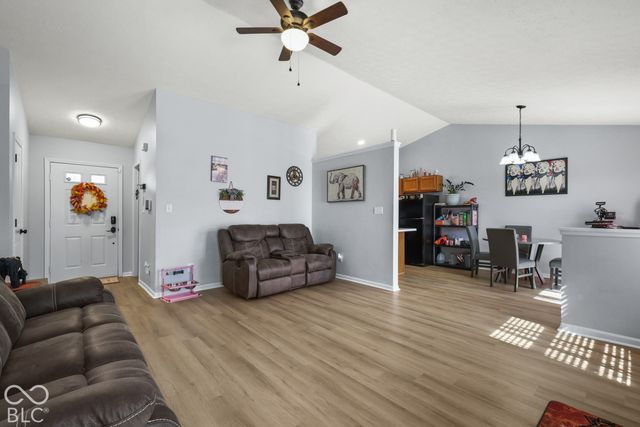 10223 Park Valley, Indianapolis, IN 46229