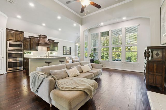 807 Dove Trail, Euless, TX 76039