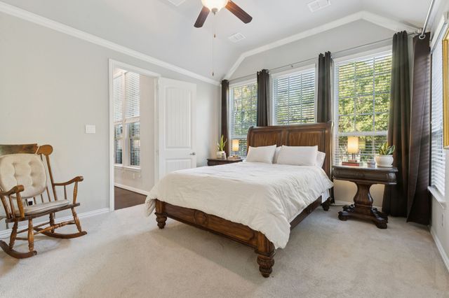 807 Dove Trail, Euless, TX 76039