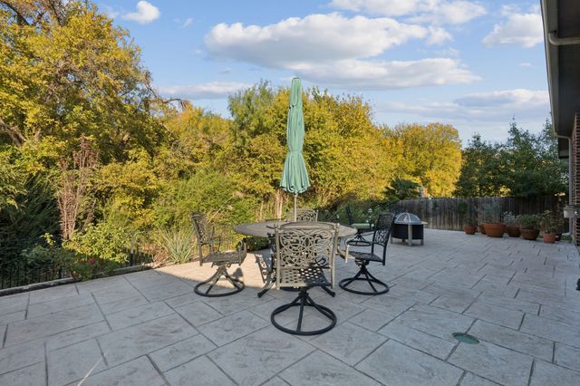 807 Dove Trail, Euless, TX 76039