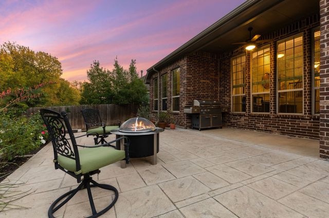 807 Dove Trail, Euless, TX 76039