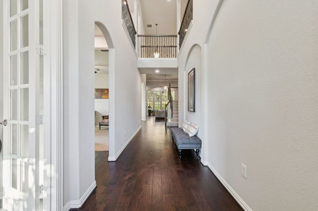 807 Dove Trail, Euless, TX 76039