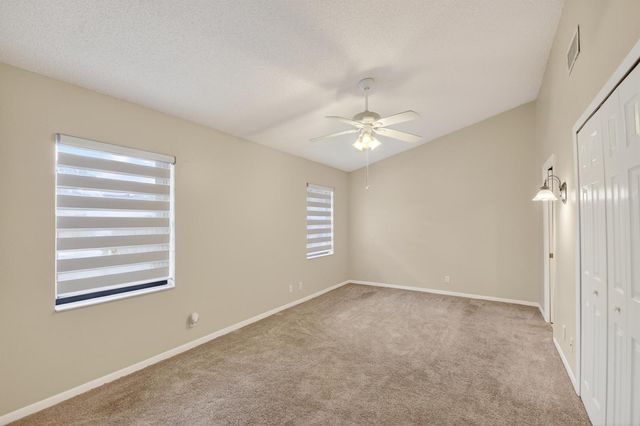 6105 Fairfield Circle, Greenacres, FL 33463