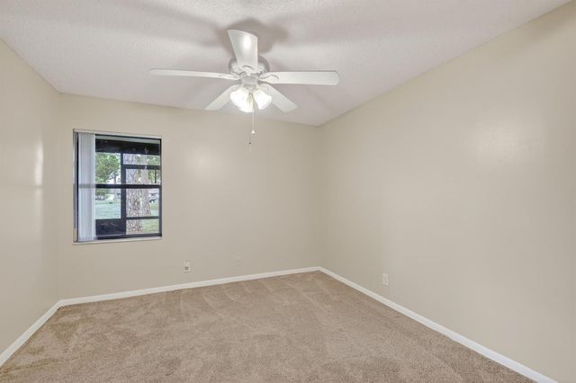 6105 Fairfield Circle, Greenacres, FL 33463