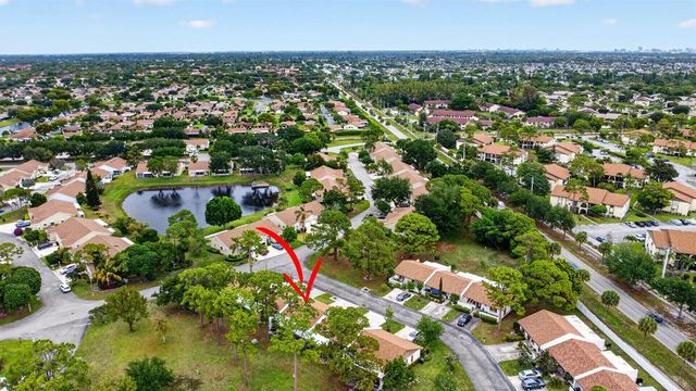 6105 Fairfield Circle, Greenacres, FL 33463