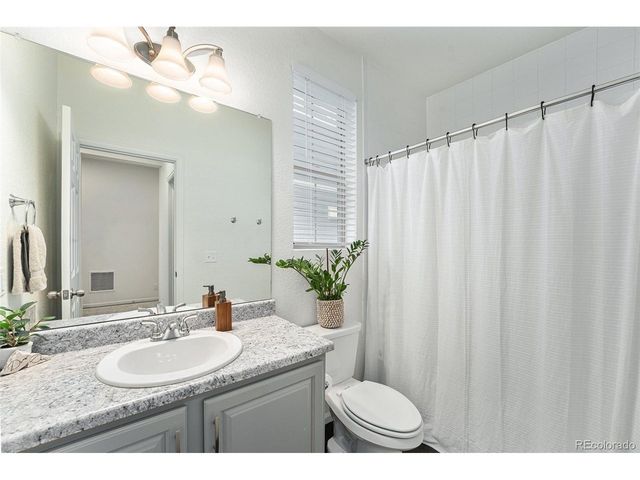 18253 E 52nd Ave, Denver, CO 80249