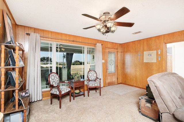 302 N Shore Drive, Brady, TX 76825