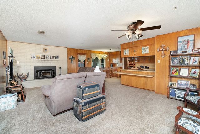 302 N Shore Drive, Brady, TX 76825