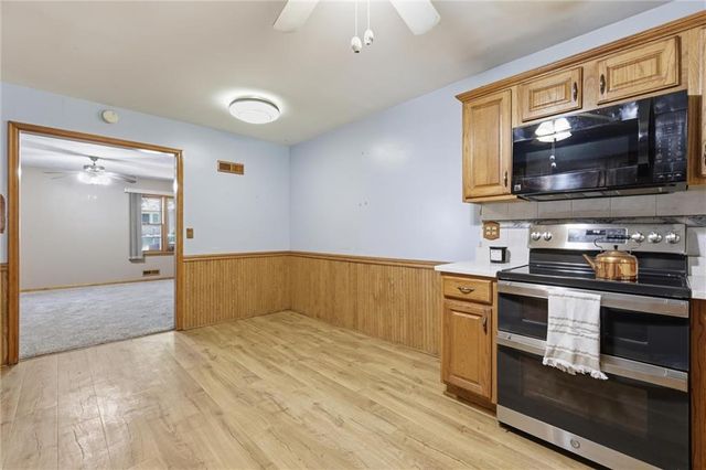 2816 S Overton Avenue, Independence, MO 64053