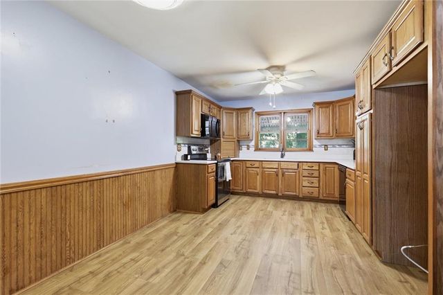 2816 S Overton Avenue, Independence, MO 64053