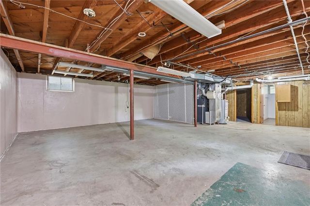 2816 S Overton Avenue, Independence, MO 64053