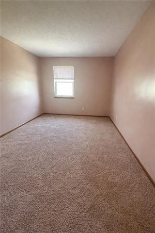 6340-6346 Hallet Street, Shawnee, KS 66216