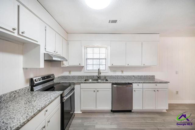 128 Elaine Drive, Warner Robins, GA 31088