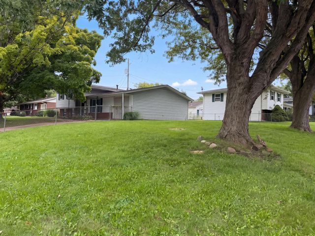 55 Fieldpoint Road, Heath, OH 43056