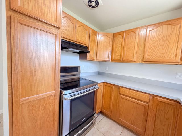 55 Fieldpoint Road, Heath, OH 43056