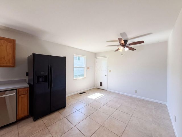 55 Fieldpoint Road, Heath, OH 43056