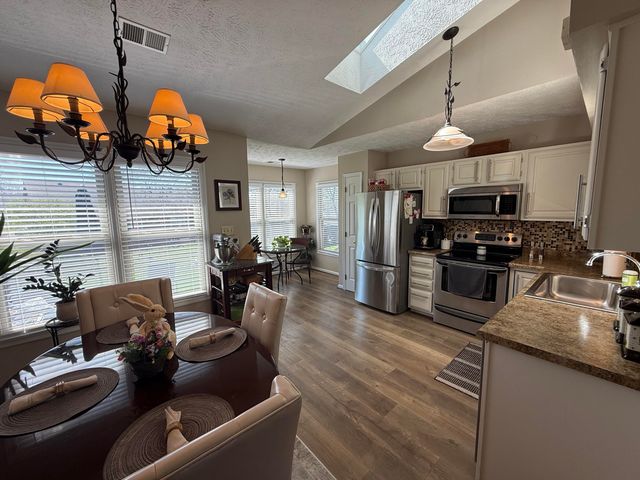 4609 Hartland Parkway, Lexington, KY 40515