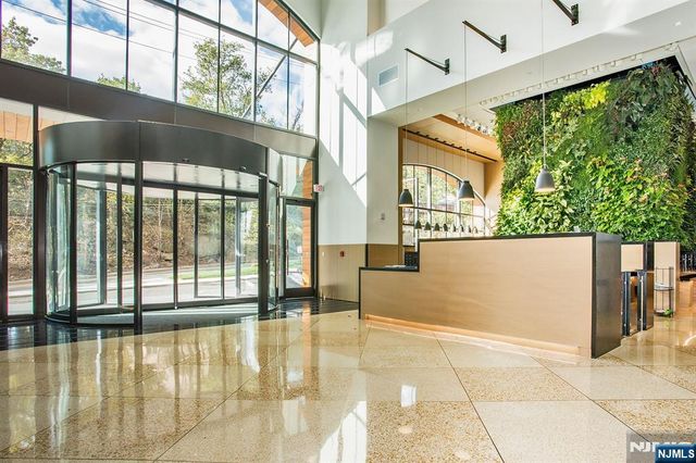 250 Gorge Road 22 K, Cliffside Park, NJ 07010