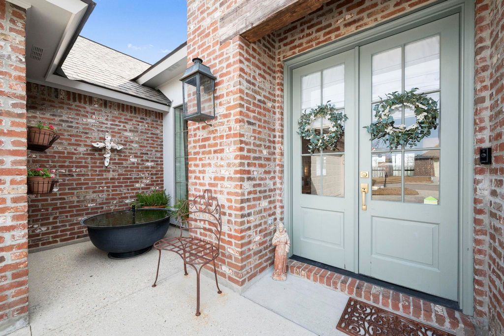 10920 Hillpark Ave, Baton Rouge, LA 70810